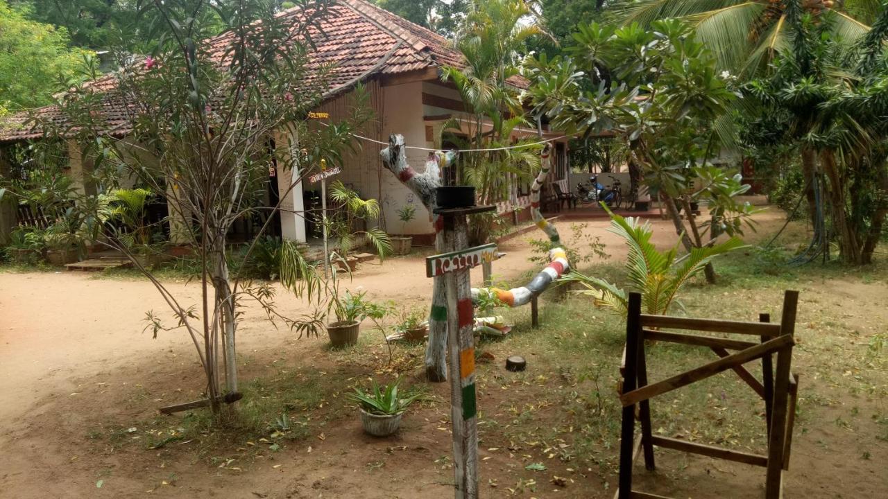 Neem Beach House Trincomalee Exterior foto